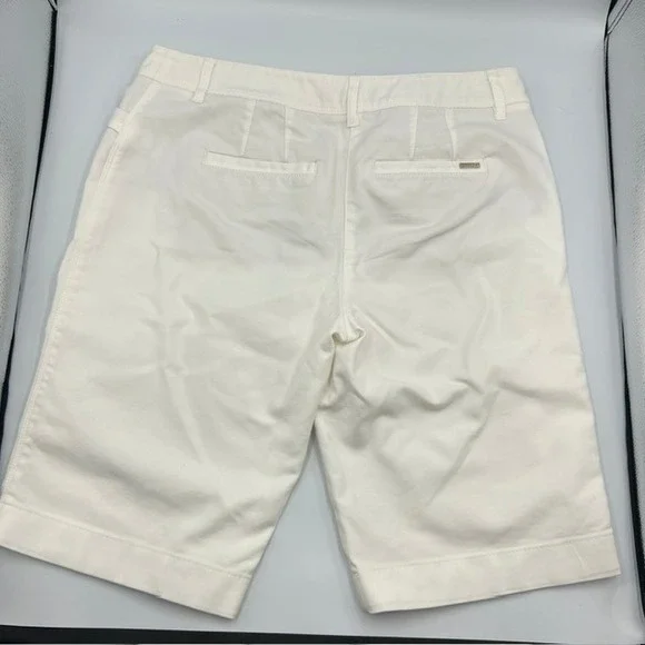 White House Black Market Women's White Slim Bermuda Shorts Size‎ 4 - Picture 2 of 8